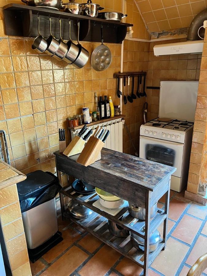 La Maison Sur La Place エーグ・モルト エクステリア 写真