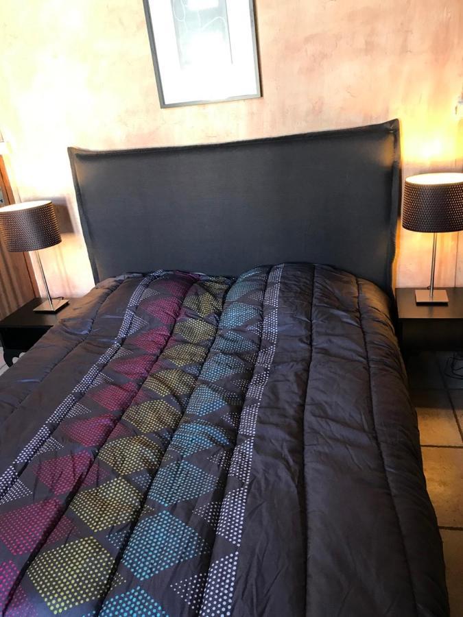 La Maison Sur La Place エーグ・モルト エクステリア 写真